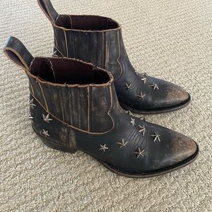 Matisse Run Wild Women’s Leather Western Ankle Boot, Black/Size 9